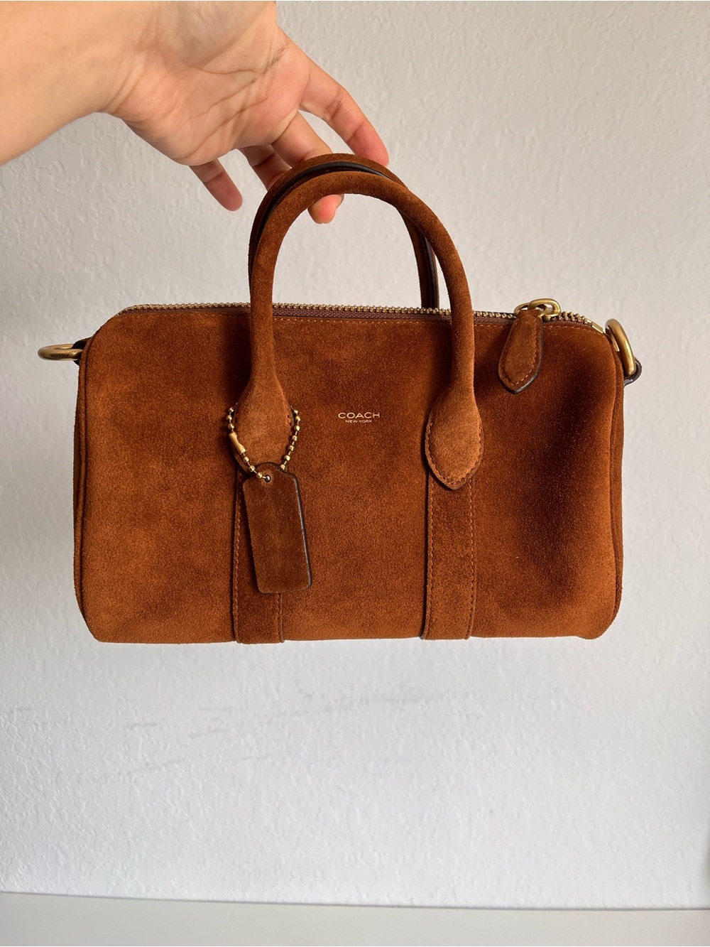 Coach Compass 25 Suede with Gold Hardware - Picture 4 of 12